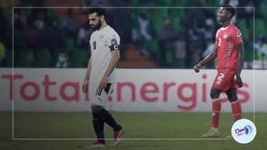 مصر تتجاوز بصعوبة غينيا بيساو بمساعدة الفار وصلاح وأعادت آمالها في كأس الأمم الأفريقية