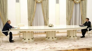 تعرف الى سبب ابتعاد ماكرون عن بوتين في المحادثات الأخيرة؟