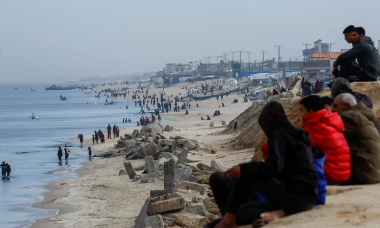 تقديم بايدن لرصيف غزة العائم: ما هي الدوافع وراء هذه الخطوة؟